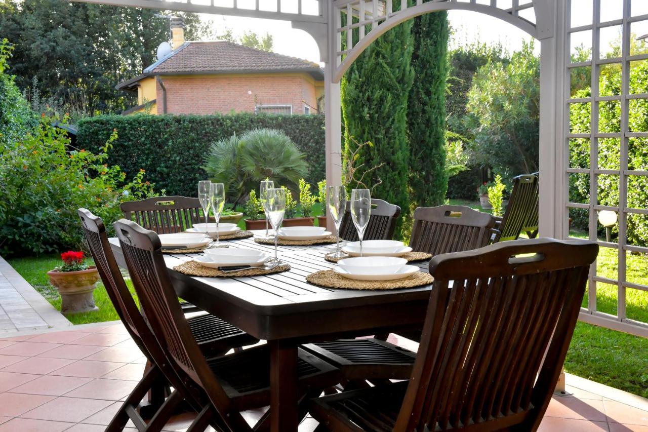 Il Villino Di Monic Pisa Centro Villa Luaran gambar