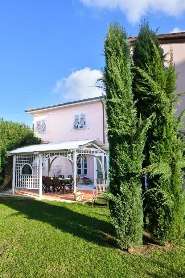Il Villino Di Monic Pisa Centro Villa Luaran gambar