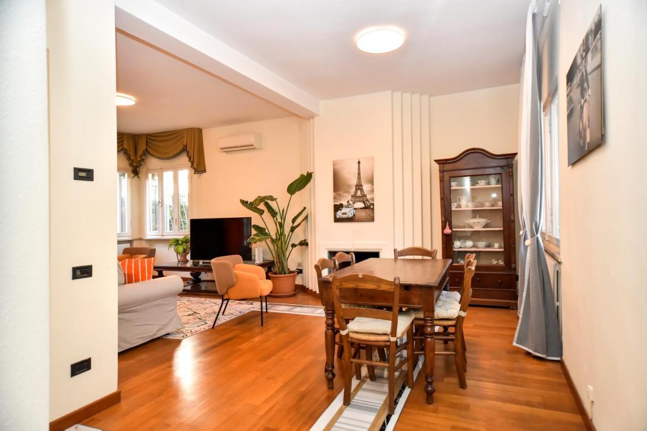 Il Villino Di Monic Pisa Centro Villa Luaran gambar